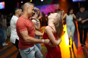 Best Salsa Bachata Classes in Sydney Inner West Annandale. Beginners courses